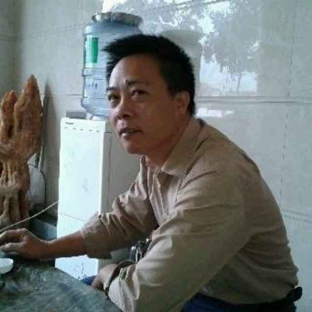 姓名：简宜仲  /  职务：东莞区域工程项目组主管  /  行业年限：25年