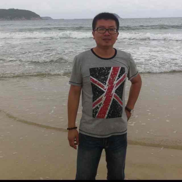 姓名：吴明刚  /  职务：江西区域工程项目组主管  /  行业年限：20年