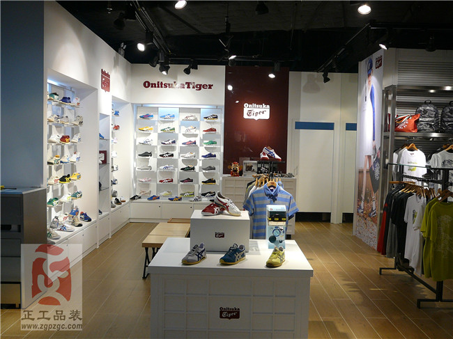 鬼冢虎 Onitsuka Tiger 广州天河正佳胜道店装饰工程（2013年）