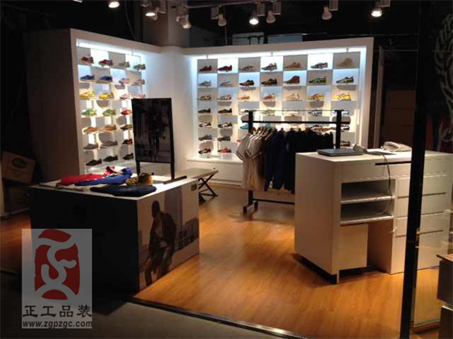 鬼冢虎 Onitsuka Tiger 深圳东门太阳城店装饰工程（2014年）