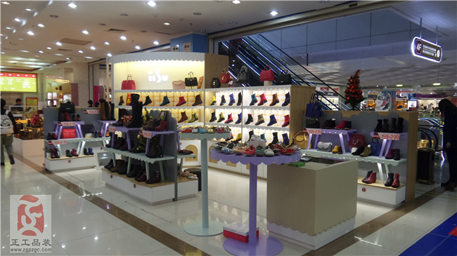 亦舒 ISSU 广州名盛店货架道具制作及安装工程（2014年）